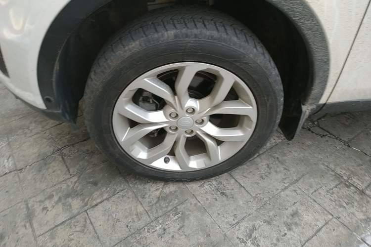 Used Land Rover Discovery Sport 2018 240 PS HSE Version
