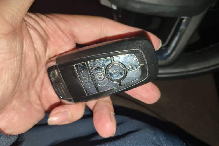 Used Lincoln Corsair 2020 2.0T Two-Wheel Drive Luxury Edition
