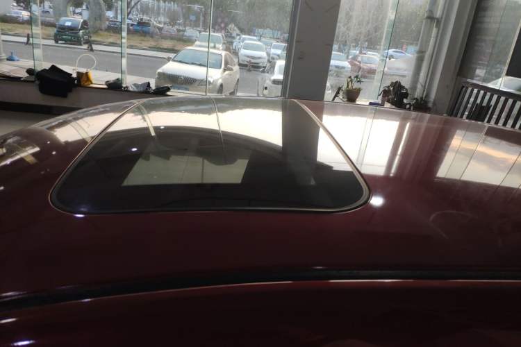 Used Nissan Tiida 2016 1.6L CVT Cool Dynamic Edition