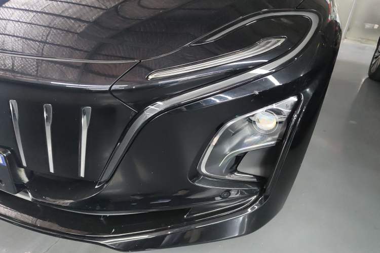 Used Hongqi E-QM5 2023 620km PLUS
