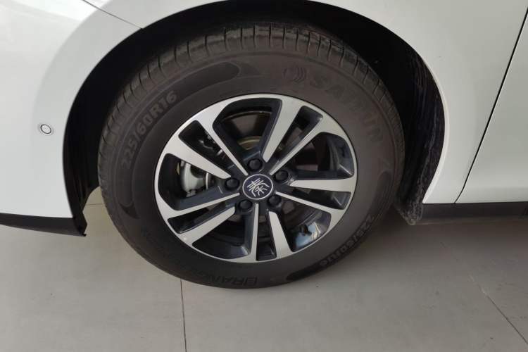 Used BYD Qin PLUS 2025 DM-i Smart Drive 55KM Beyond Model
