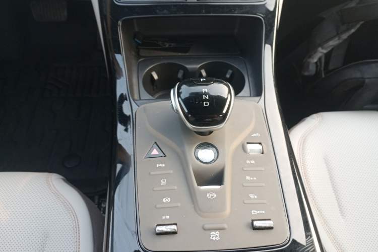 Used BYD Qin PLUS 2024 HONOR Edition DM-i 55KM Leading Model
