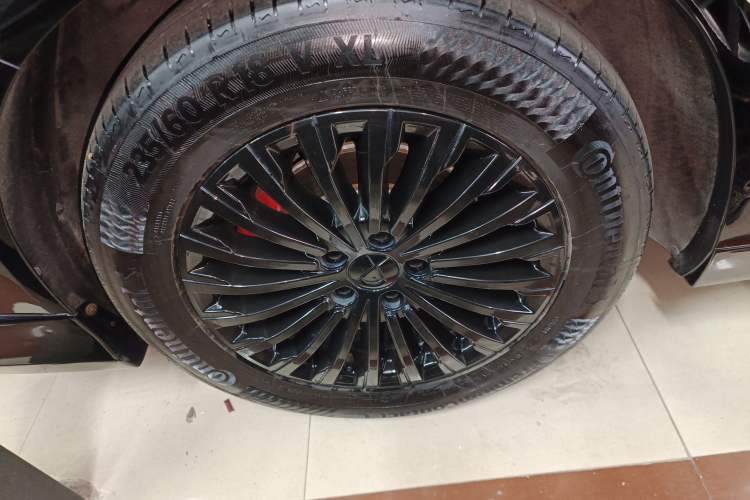 Used Denza D9 2022 DM-i 970 Four-Wheel Drive Flagship Model