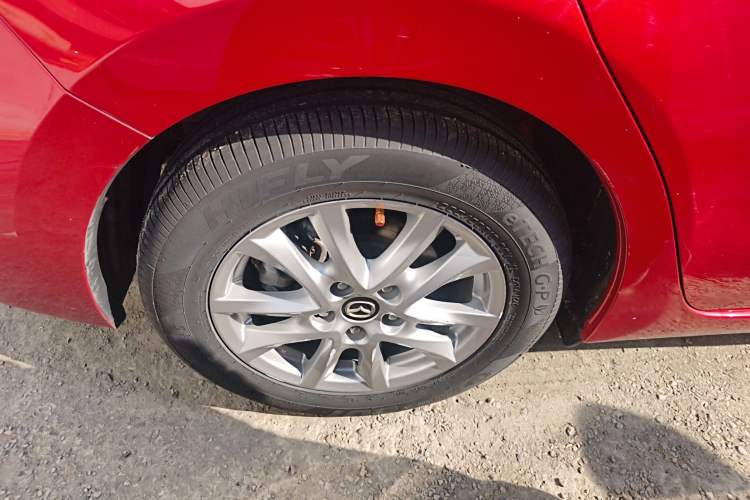 Used Mazda Mazda 3 Axela 2016 Sedan 1.5L Automatic Comfort Model
