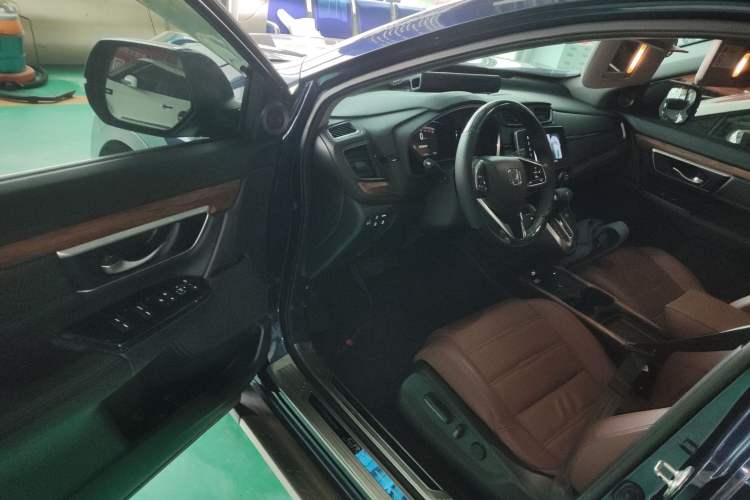 Used Honda CR-V 2021 240TURBO CVT 2WD Fashion Edition