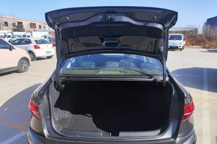 Used Volkswagen Sagitar 2020 280TSI DSG Comfort Version China VI Standard
