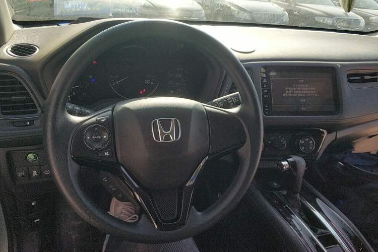 Used Honda Vezel 2020 1.5L CVT Luxury Edition
