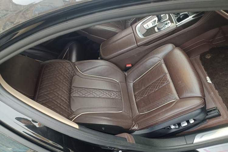 Used BMW 7 Series 2019 730Li Luxury Package
