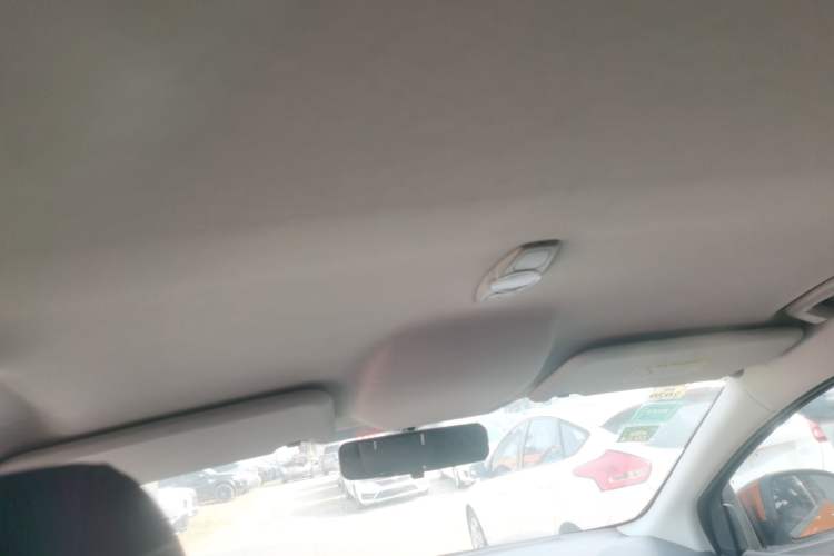 Used Ford Focus 2015 Hatchback 1.6L Manual Comfort Edition
