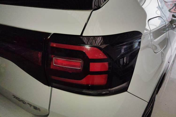 Used Volkswagen Tacqua 2021 200TSI DSG JoyConnect Edition
