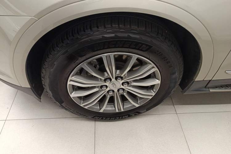 Used Cadillac XT5 2016 25T Luxury Model
