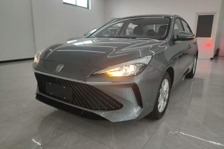 Used Roewe i5 2023 1.5L Manual Comfort Edition
