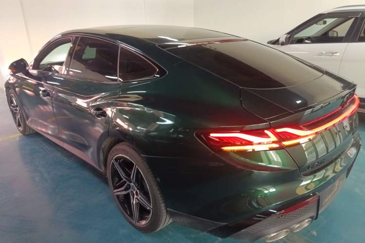 Used MG 7 2023 2.0T Automatic Trophy+ Ignition Glory Edition
