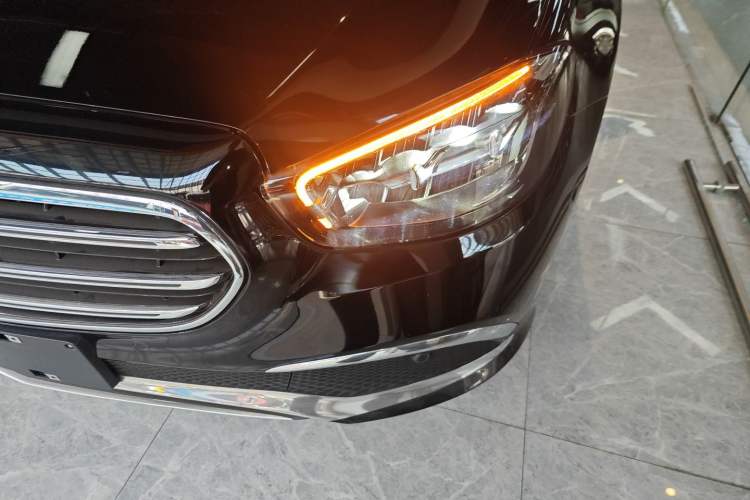 Used Mercedes-Benz E-Class 2023 Updated E 300 L Fashion Edition
