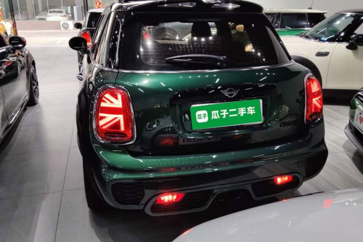 Used  MINI 2018 1.5T COOPER Racing Edition Five-Door Version
