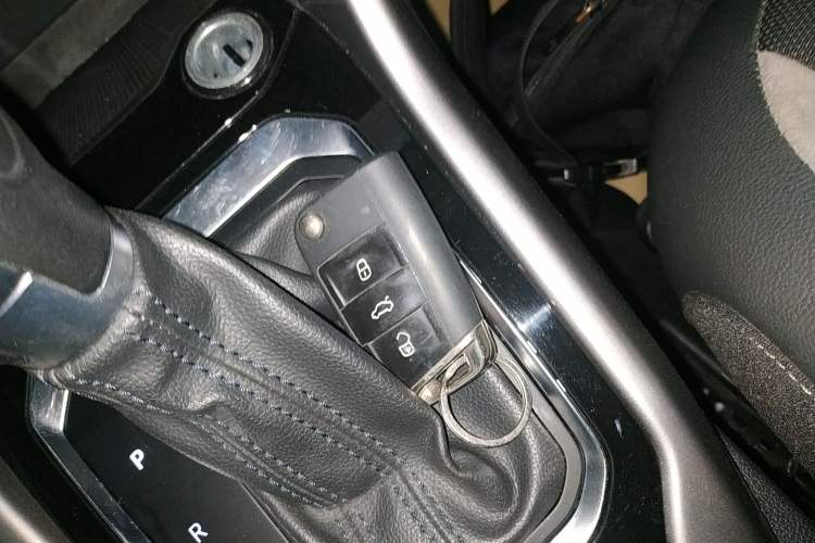 Used Volkswagen T-ROC 2022 280TSI DSG Two-Wheel Drive Elite PLUS
