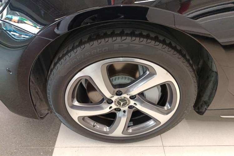 Used Mercedes-Benz E-Class 2019 Restyled E 300 L Sporty and Stylish Edition
