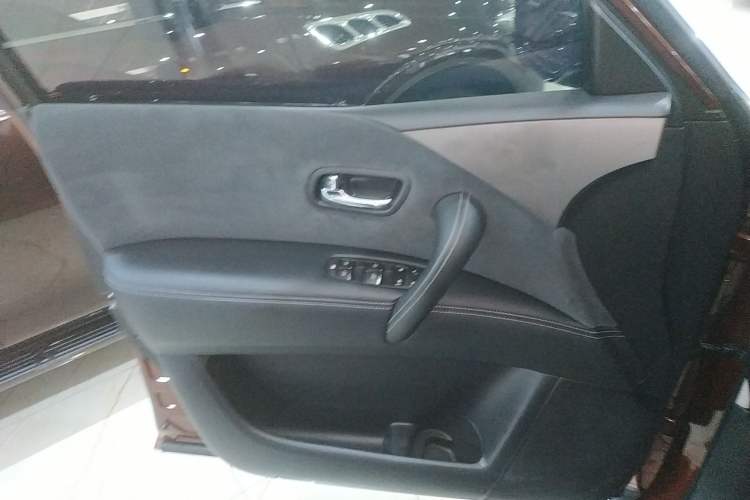 Used Nissan Patrol 2018 Y62 4.0 XE Middle East
