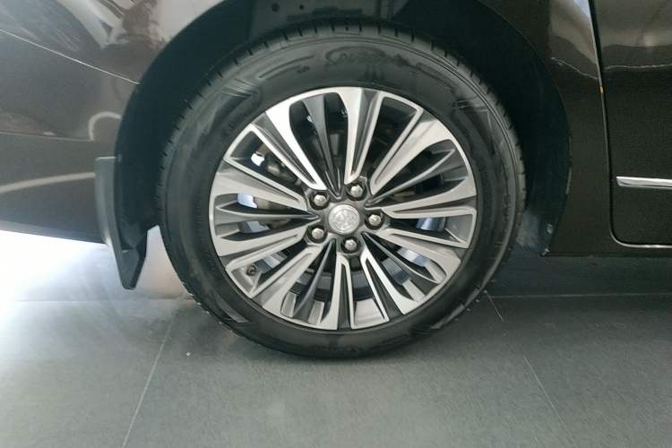 Used Buick GL8 2021 ES Land Cruiser 653T Flagship Model
