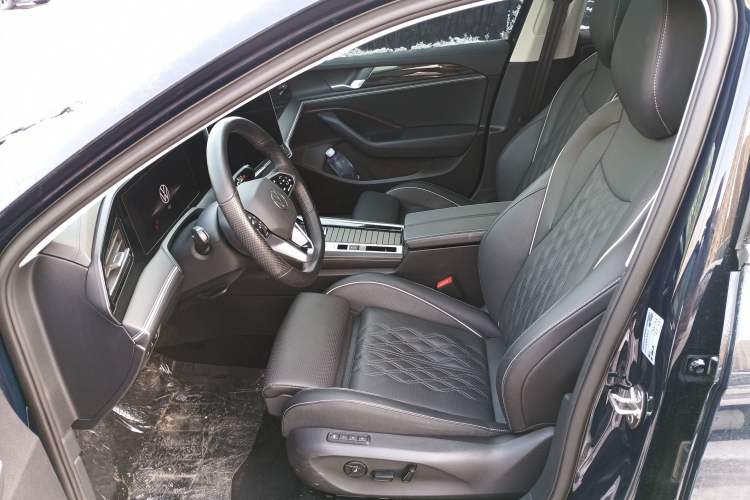 Used Volkswagen Magotan 2024 380TSI DSG Ultimate Edition
