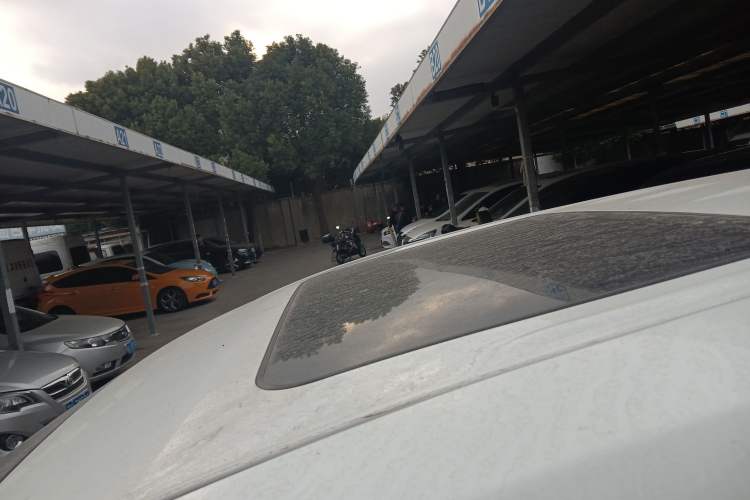 Used Buick GL8 2023 Facelifted Land Cruiser Executive Luxury Version