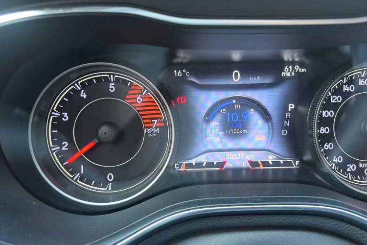 Used  Cherokee 2019 2.0T Two-Wheel Drive Smart Enjoyment Version China VI