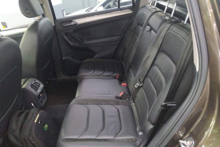 Used Volkswagen Tiguan L 2017 330TSI Automatic Two-Wheel Drive Luxury Edition