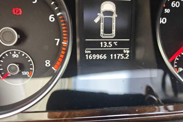 Used Volkswagen Magotan (Import) 2012 Travel Edition 2.0 TSI Comfort Version