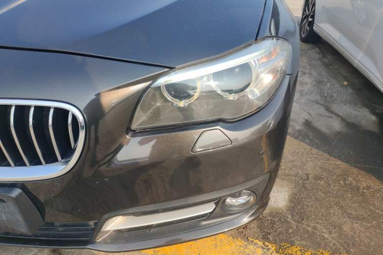 Used BMW 5 Series 2014 520Li Elegant Model
