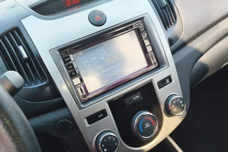 Used Kia Forte 2014 1.6L MT GL
