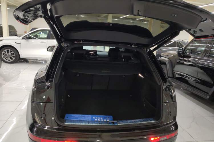 Used Audi Q5L 2024 45 TFSI Luxury Dynamic Model
