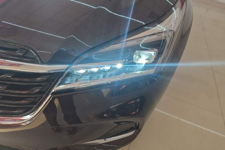 Used Buick Envision 2021 532T Two-Wheel-Drive Luxury Version
