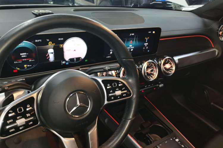 Used Mercedes-Benz GLB 2020 Facelift GLB 200 Fashion Edition
