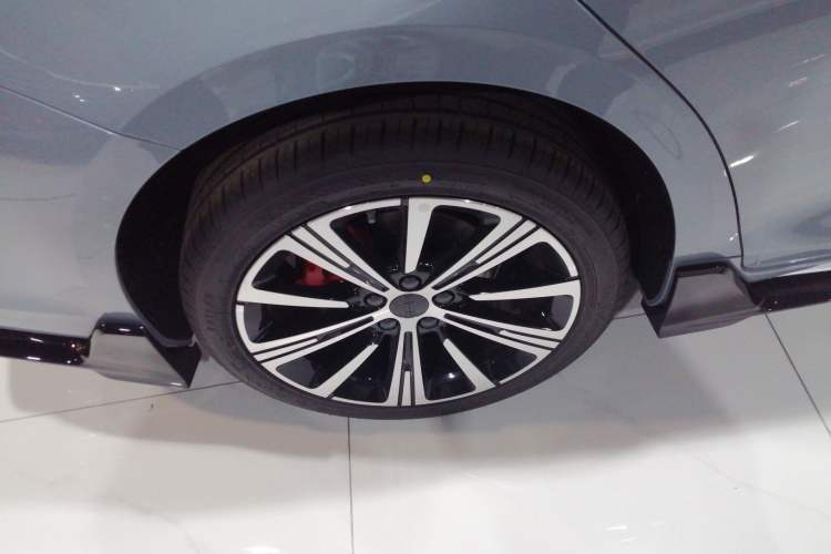 Used Geely Auto Preface 2025 Dongfang Yao 1.5TD Kunlun Edition
