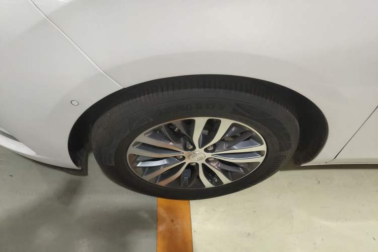 Used Buick GL8 2020 ES Land Cruiser 653T Luxury Edition