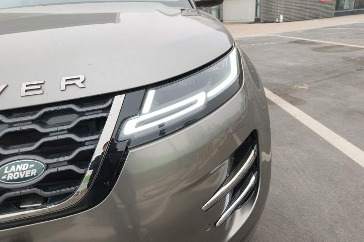 Used Land Rover Range Rover Evoque New Energy 2022 Aurora L P300e Plug-in Hybrid Electric Version
