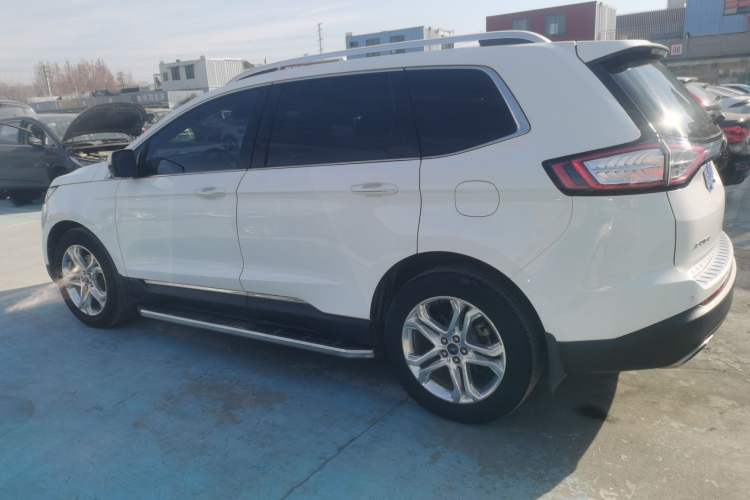 Used Ford Edge 2017 EcoBoost 245 Two-Wheel-Drive Sporty 7-Seater
