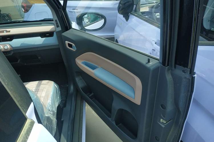 Used Chery QQ Ice Cream 2025 155km Sundae Edition
