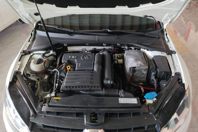 Used Volkswagen Golf 2016 180TSI Automatic Comfort Model
