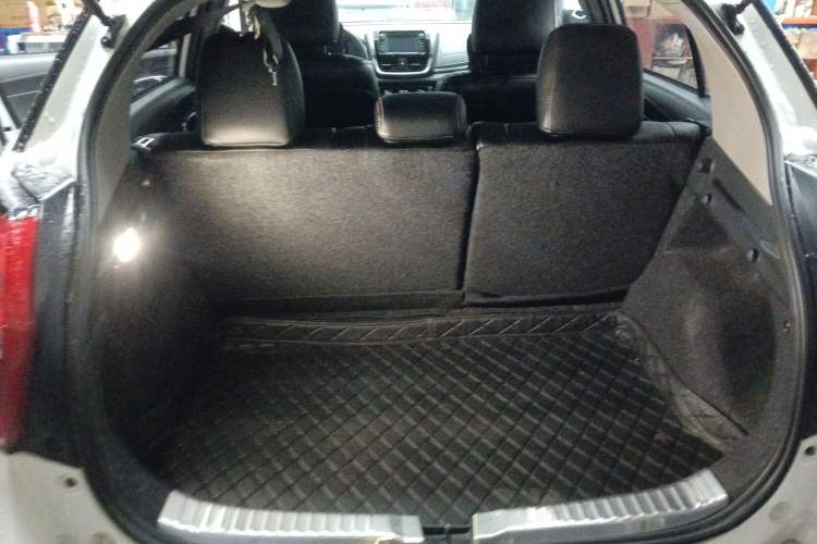 Used Toyota YARiS L 2019 1.5E CVT Dynamic Edition China VI compliant
