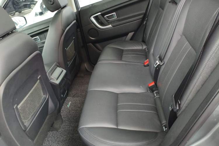 Used Land Rover Discovery Sport 2018 240 PS SE Version
