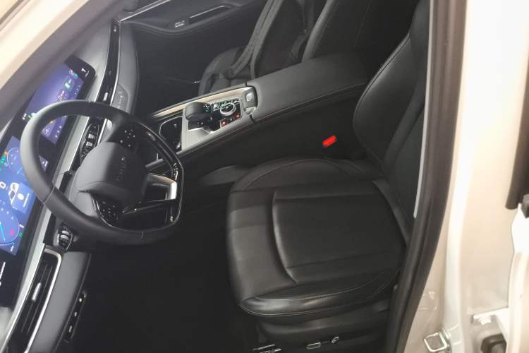 Used Chery Tiggo 8 PRO New Energy 2023 Champion Edition 1.5T 100km Glory Version
