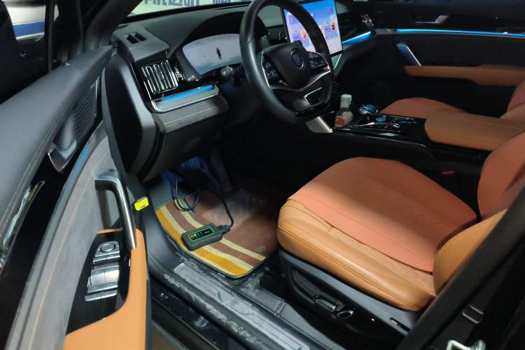 Used BYD Tang New Energy 2023 DM-i Champion Edition 112KM Prestige Model
