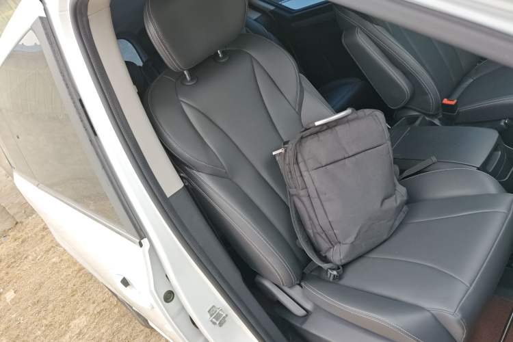 Used SAIC MAXUS G20 2023 Facelifted ES 2.0T Gasoline Automatic Value Edition