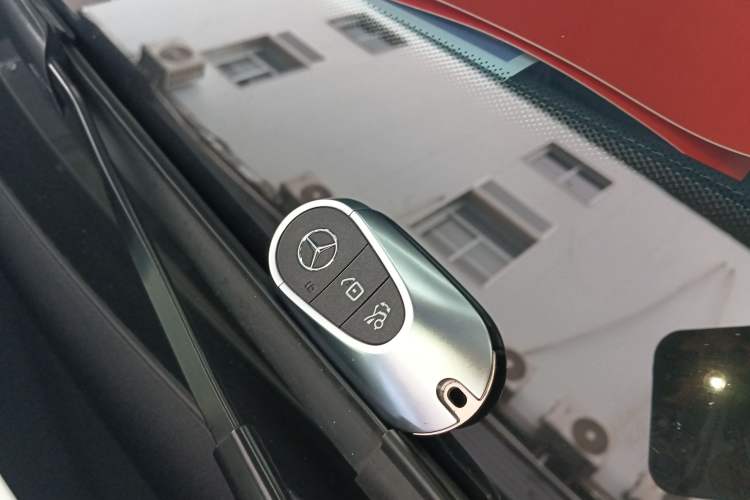 Used Mercedes-Benz GLC Coupe 2025 GLC 260 4MATIC Coupe SUV
