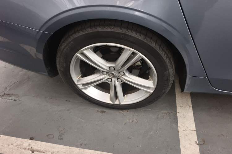 Used Volvo S90 2018 T4 Zhiyuan Edition
