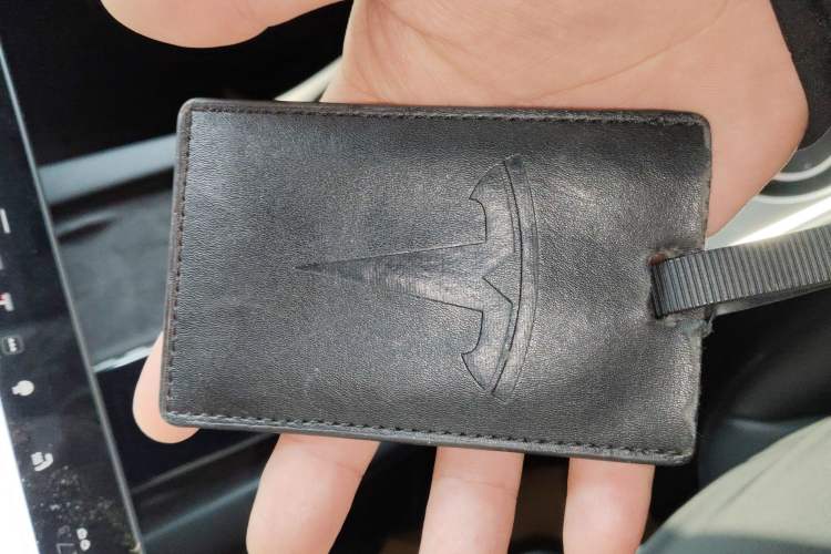 Used Tesla Model Y 2021 Long-Range All-Wheel-Drive Version
