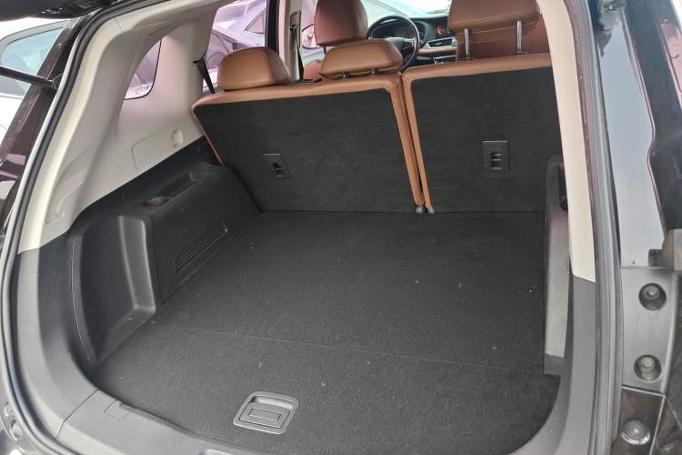 Used BORGWARD BX7 2016 28T Two-Wheel Drive Luxury Version 5 Seats
