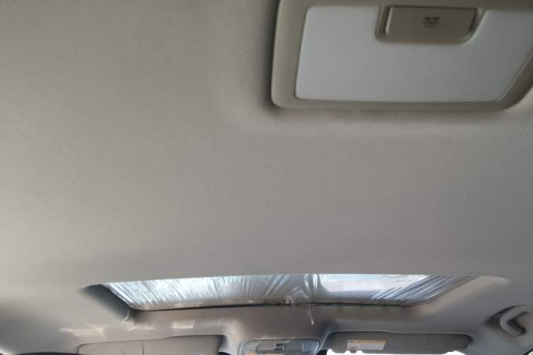 Used Roewe i6 MAX 2020 300TGI Automatic "Swell Cool Smart Drive" Edition
