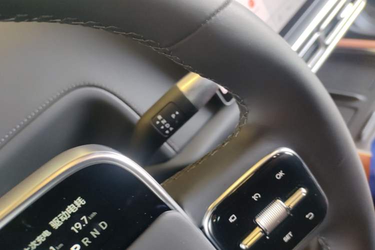 Used Li Auto L8 2025 Ultra Smart Refreshed Edition